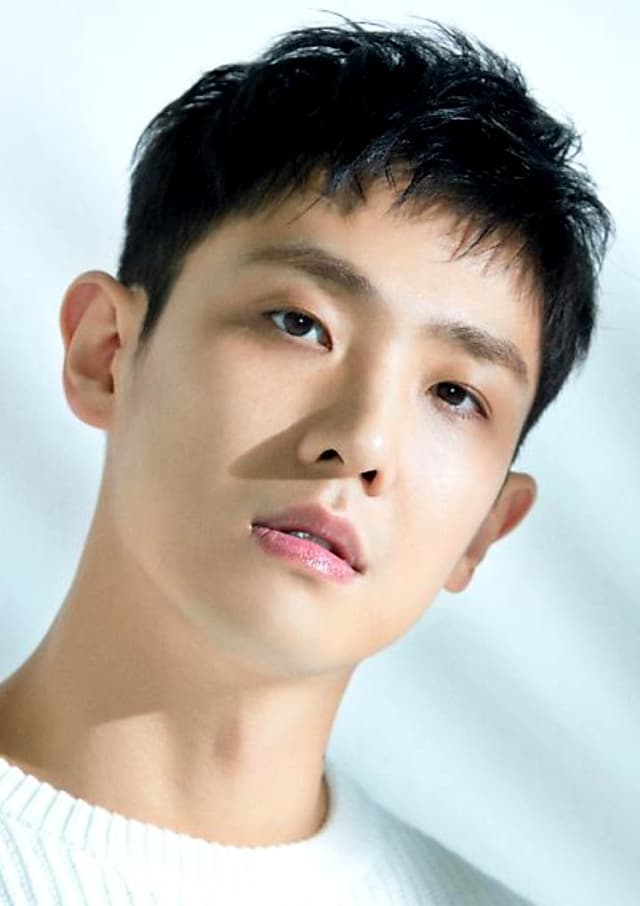 Lee Joon