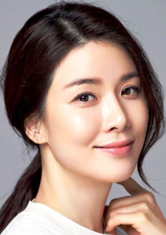 Lee Bo-young