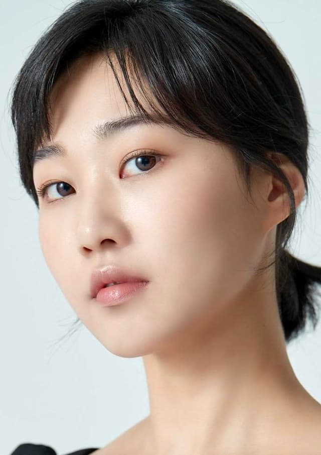 Ha Yoon-kyung